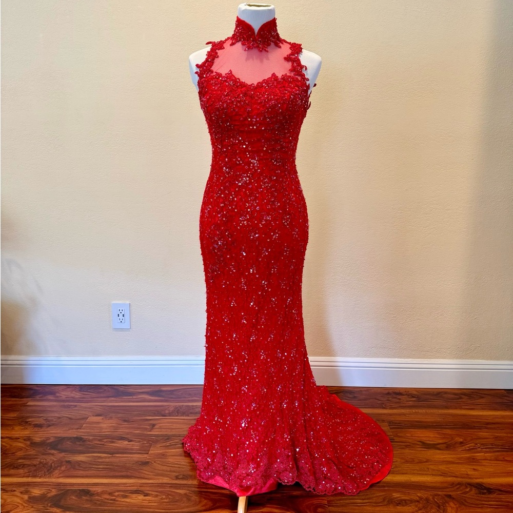 Customized Red Lace Fit to Flare Scallop Edge Gown